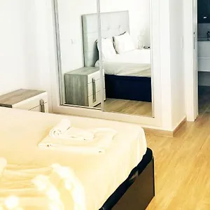Vivenda Espacosa E Luminosa Hébergement de vacances